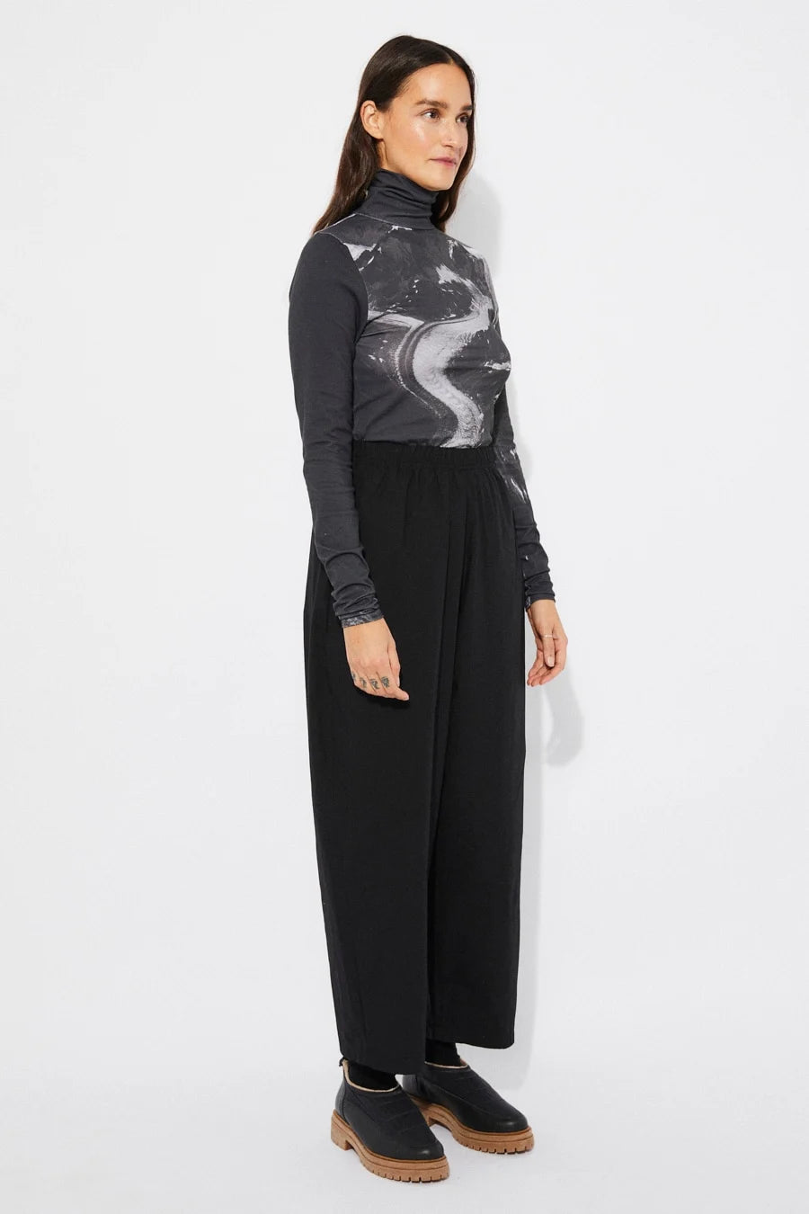Tallada Mockneck