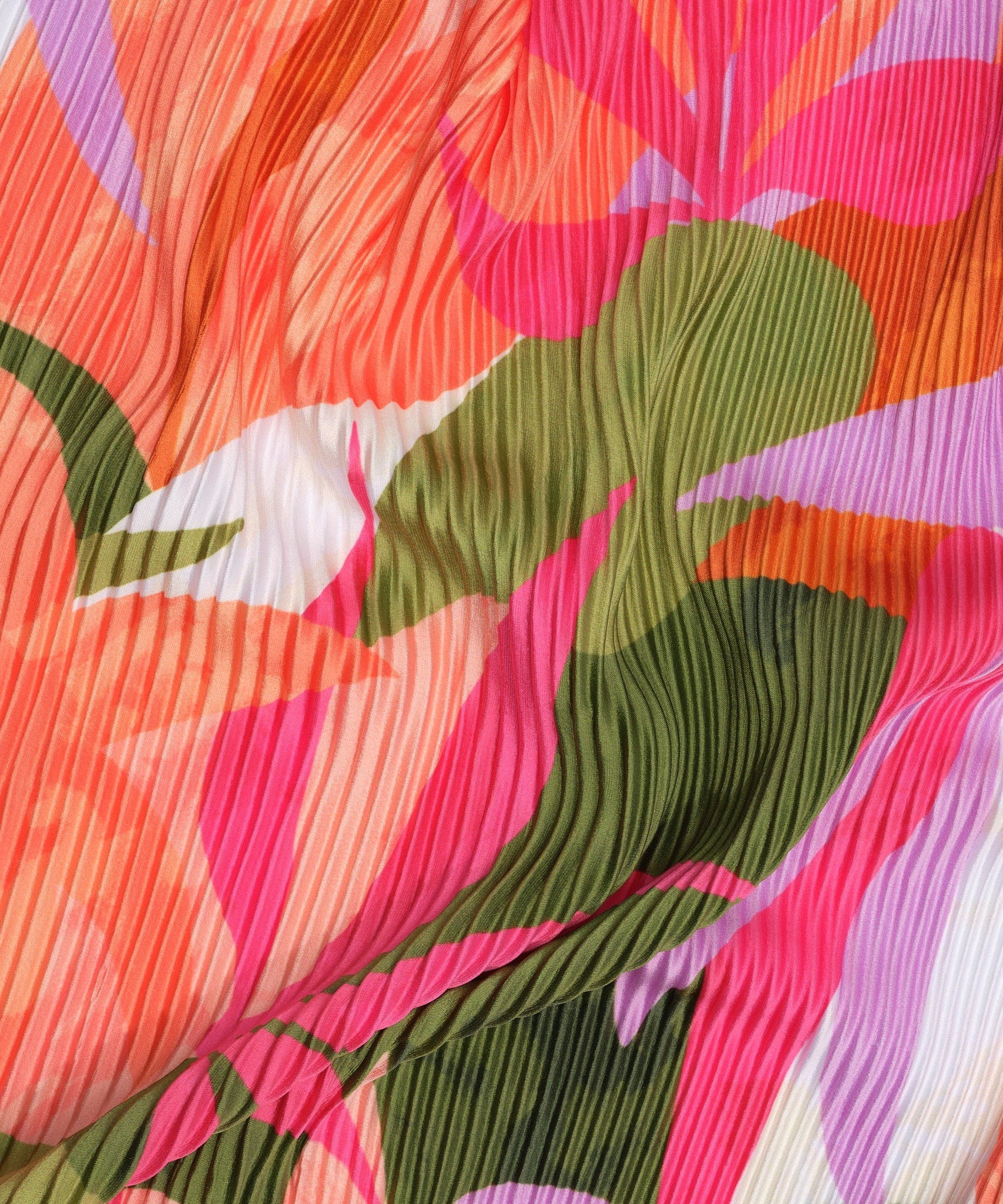 Paper Palms Pleated Diamond