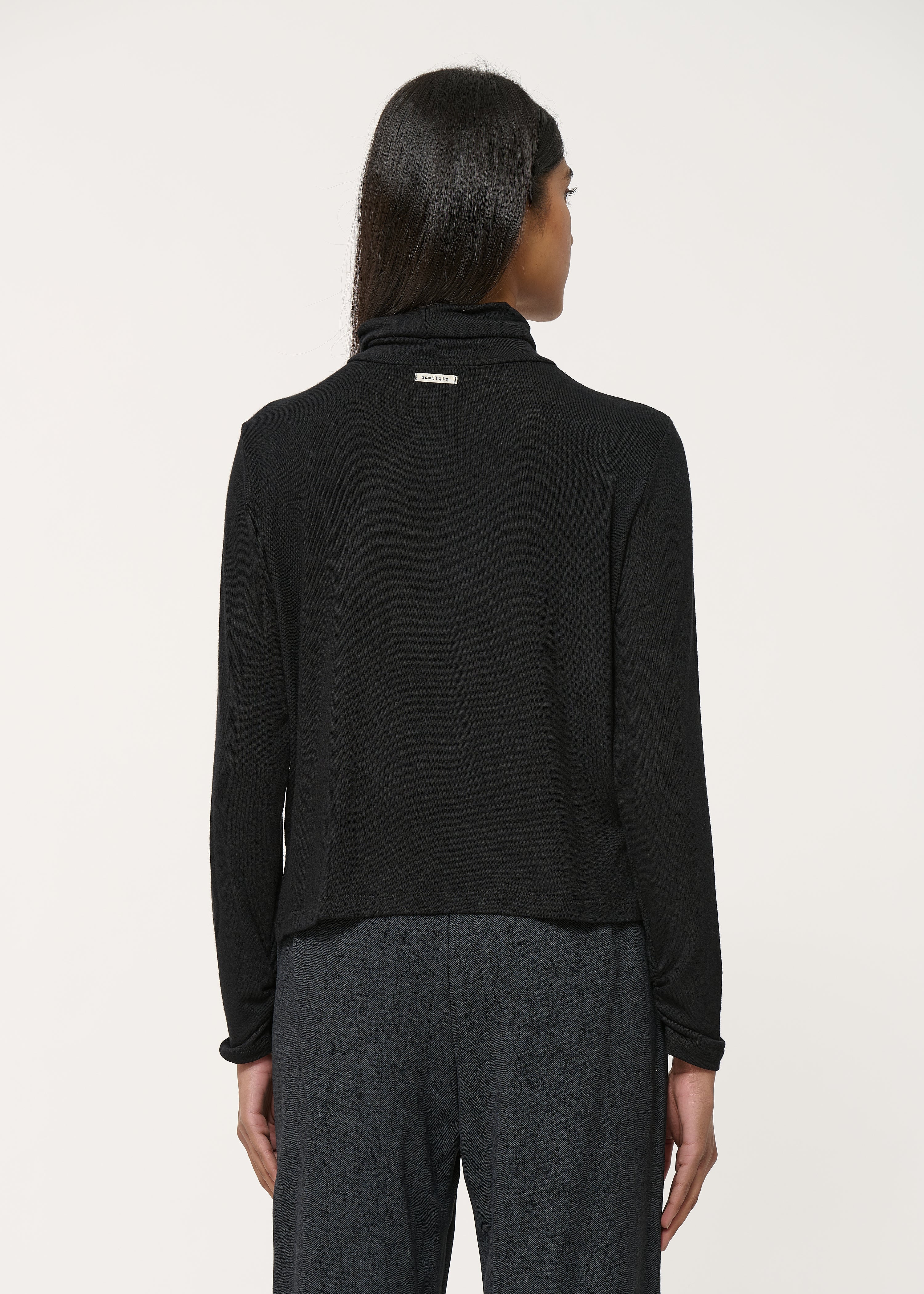 Uddin Turtleneck
