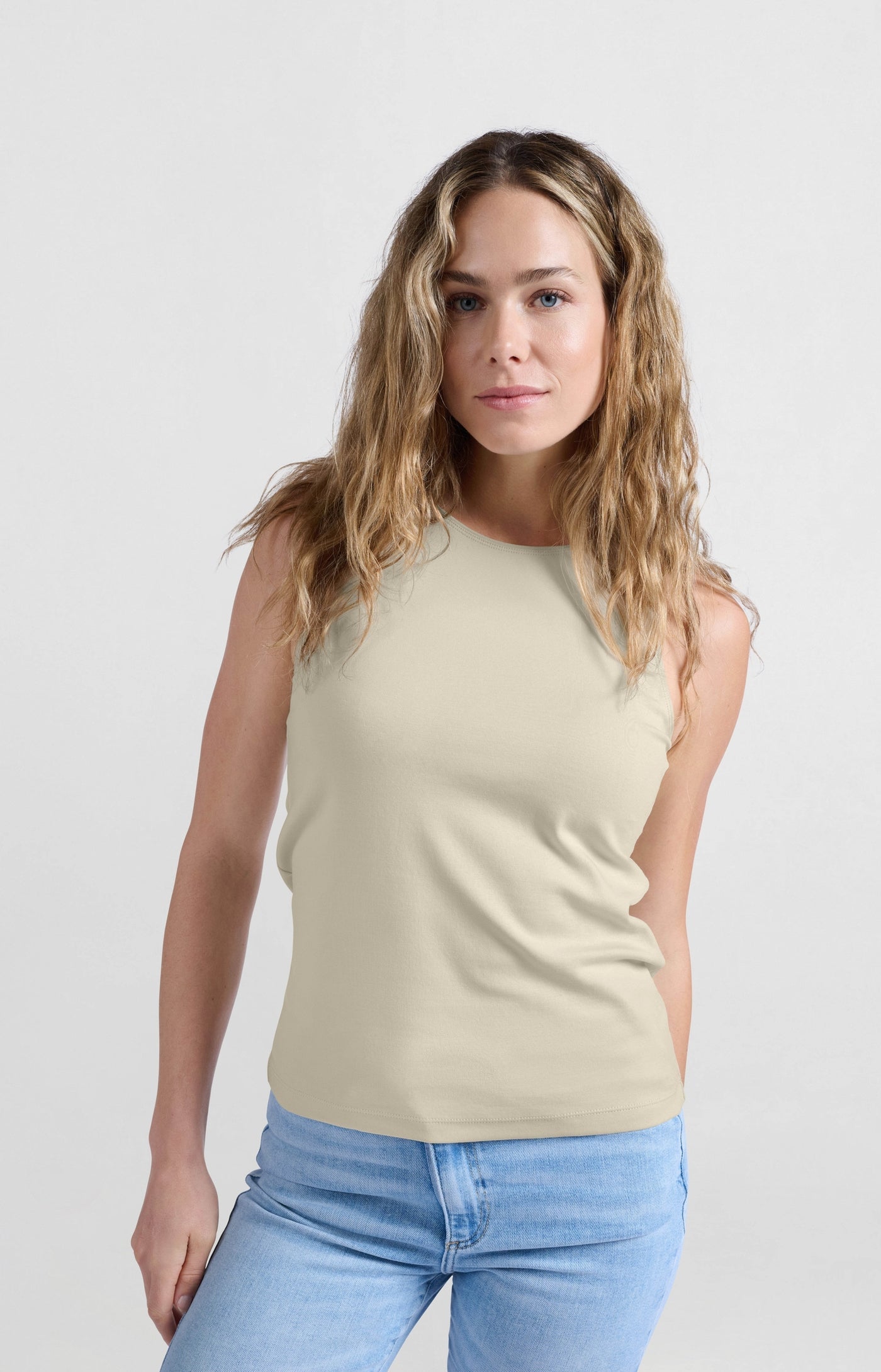 High Neck Tank