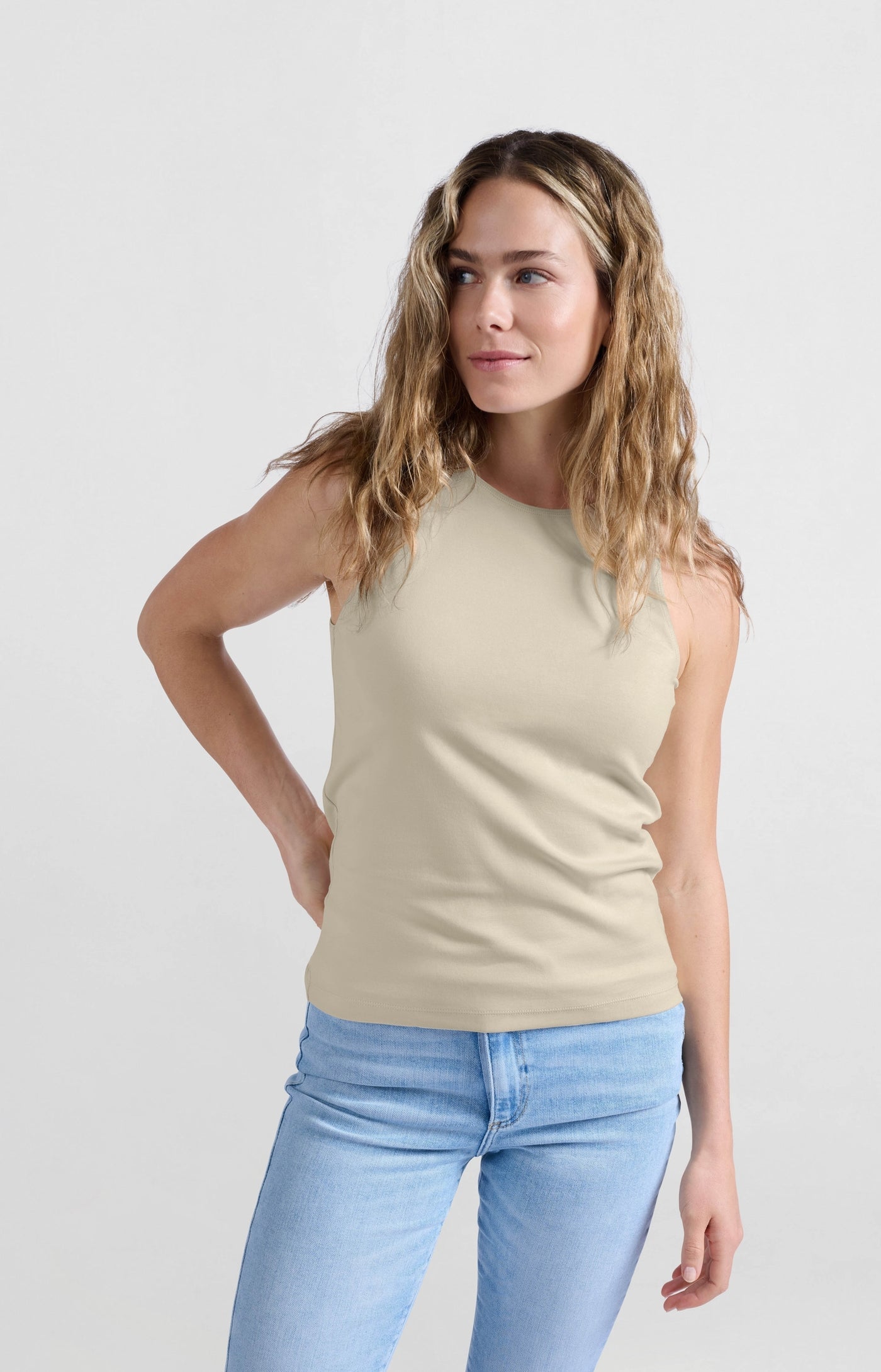 High Neck Tank