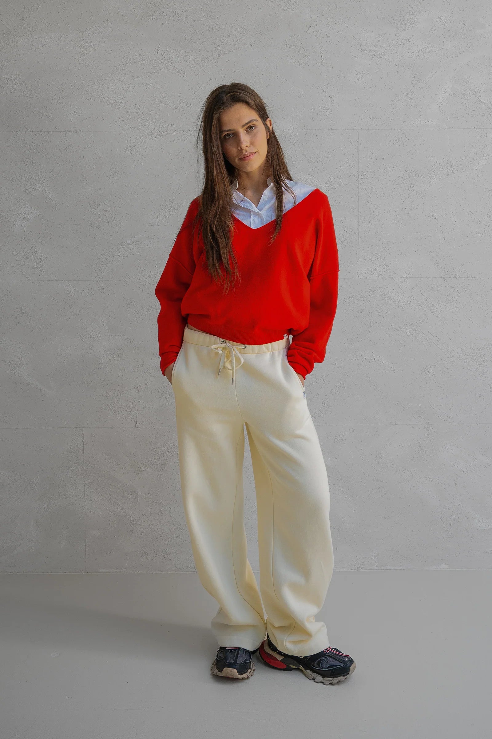 Cropped V-Neck Jumper