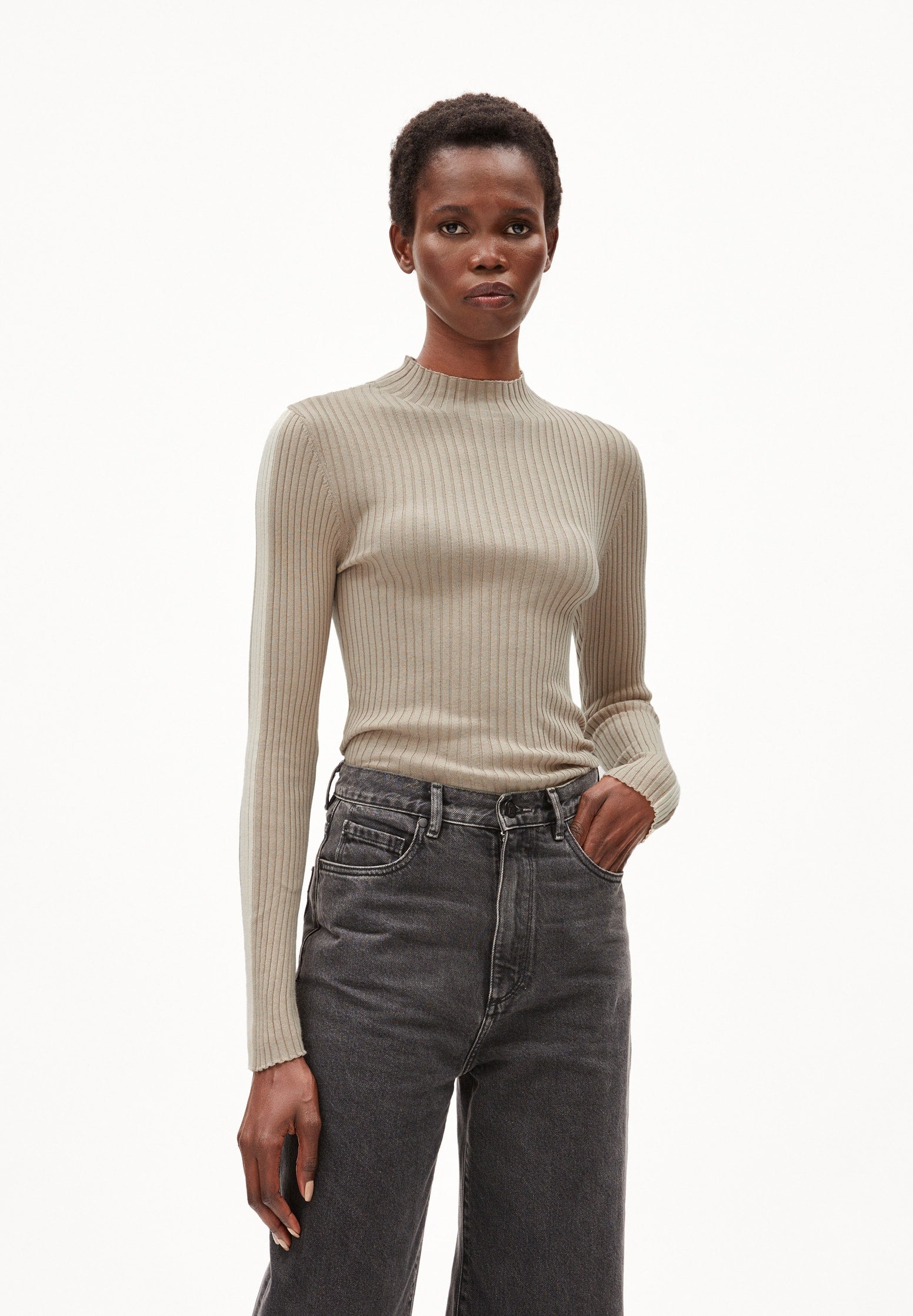 Alaania Knit Pullover