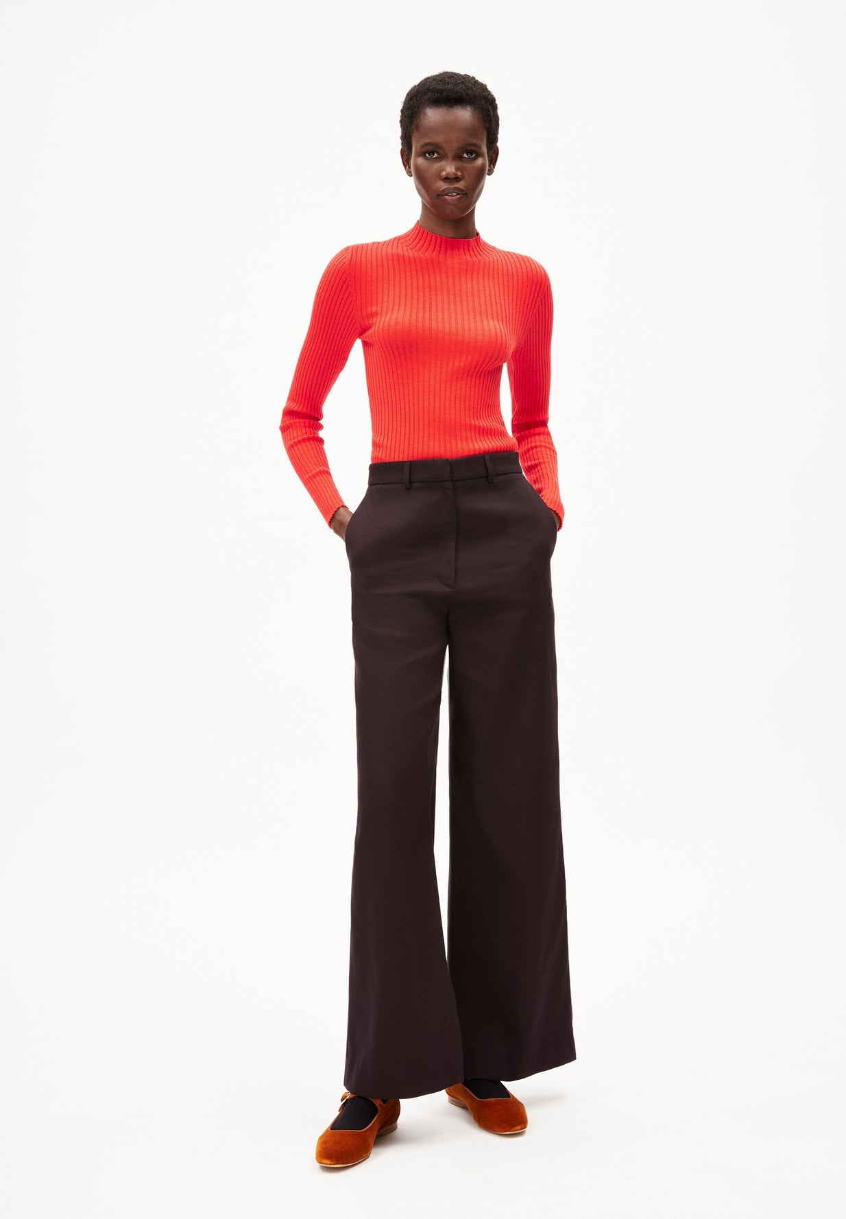 Alaania Knit Pullover