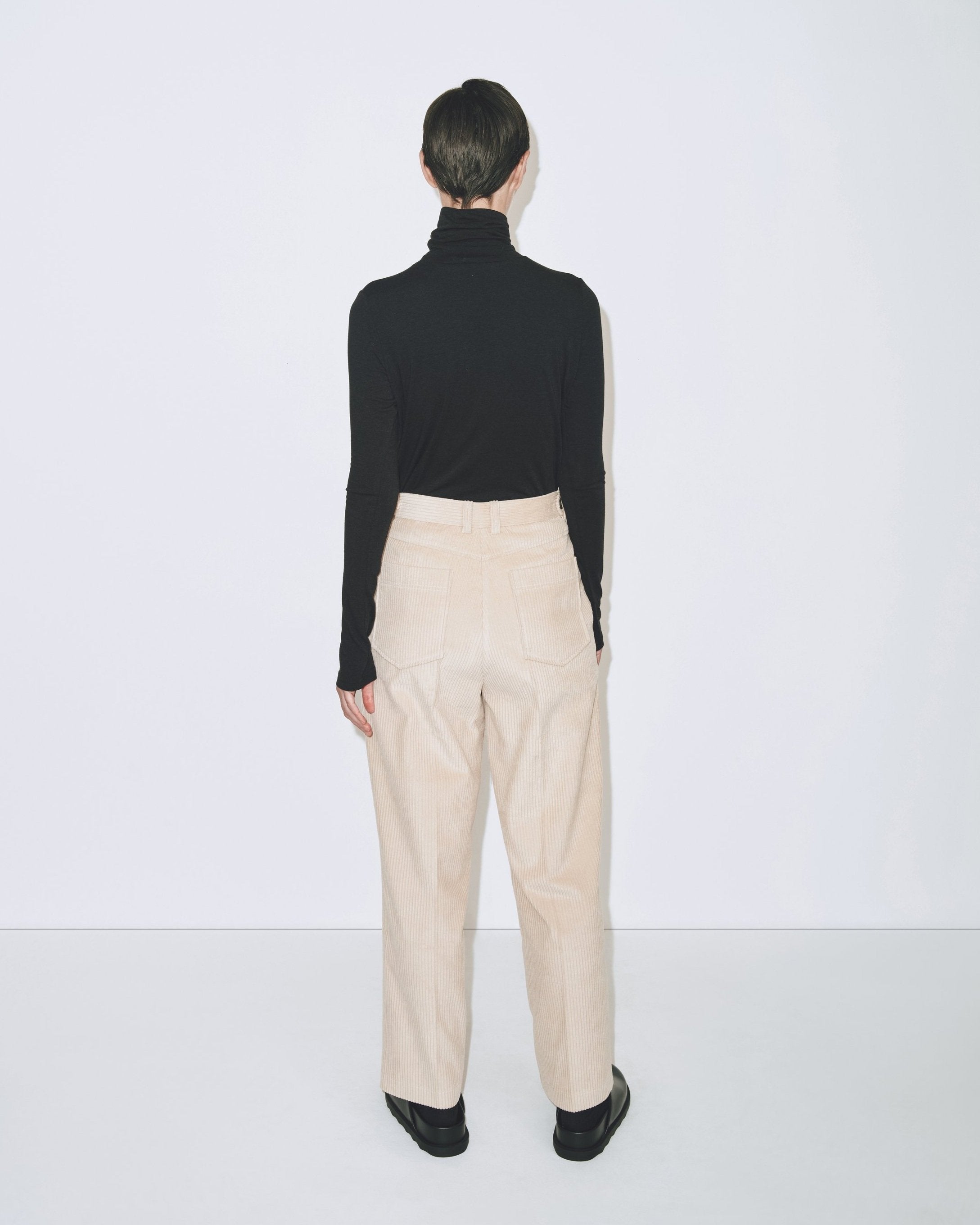 Thin Ribbed Rollneck Top