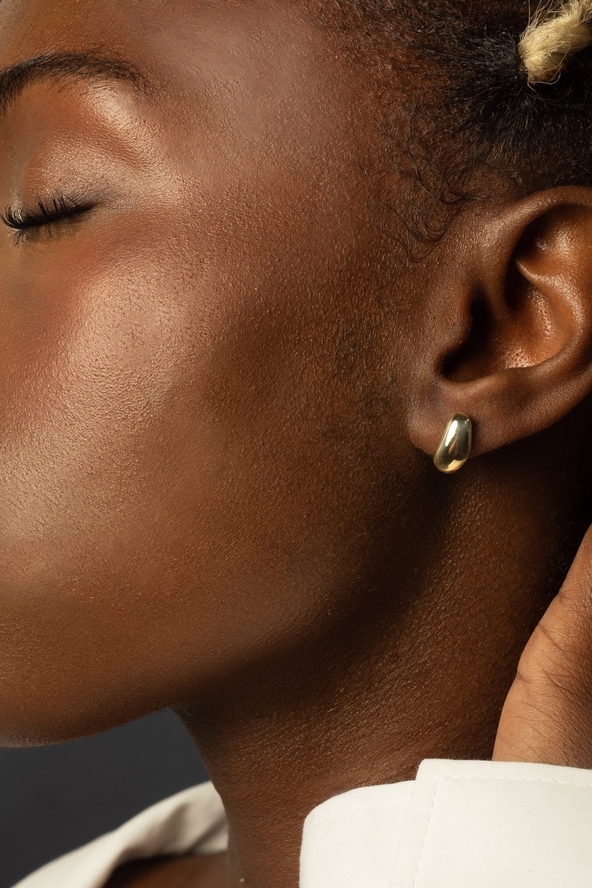 Eli Koshi - Simona Earrings - Yellow Brass