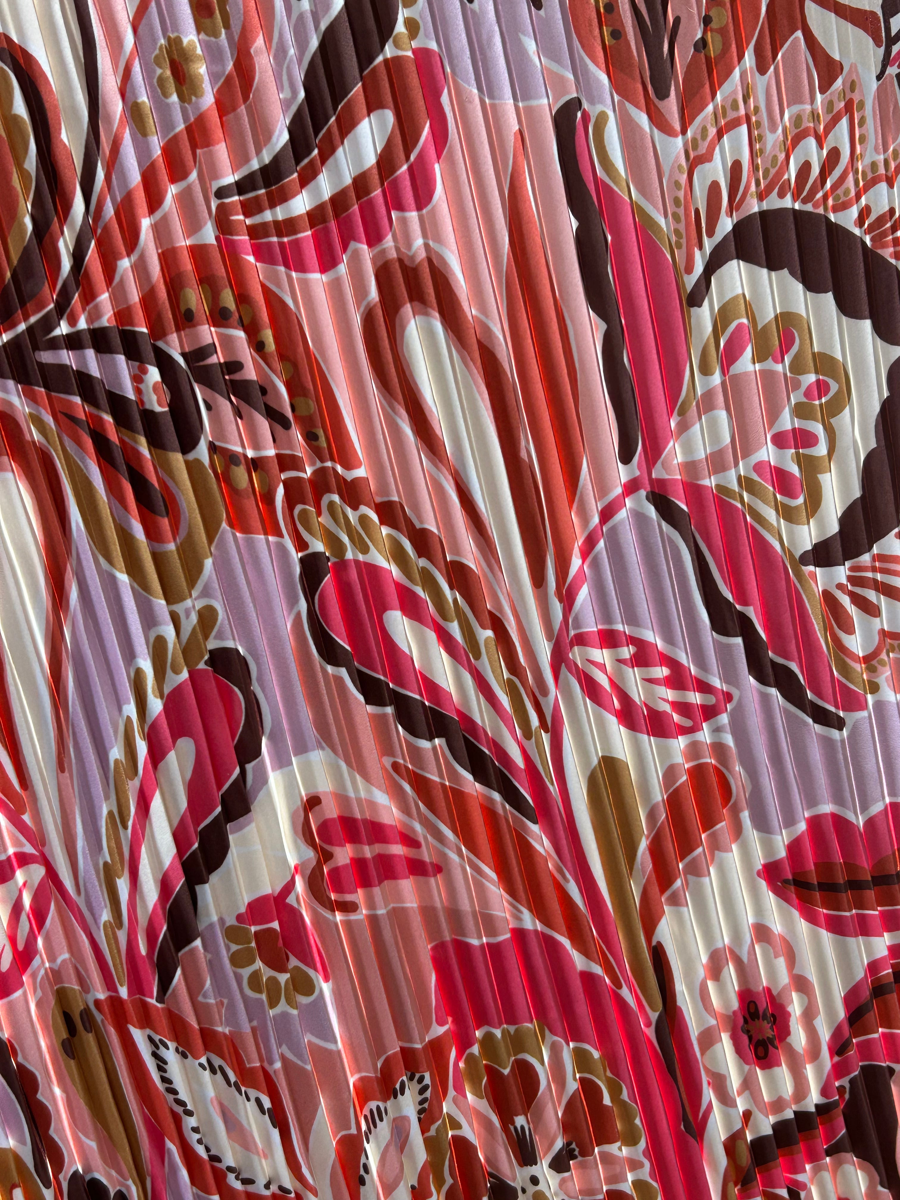 Crazy Paisley Pleated Diamond