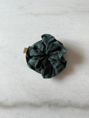 Medium Pure Linen Scrunchie