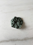 Medium Pure Linen Scrunchie