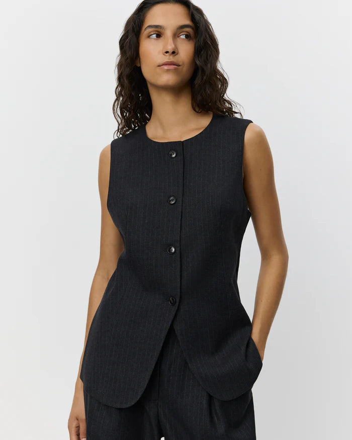 Mertha Vest