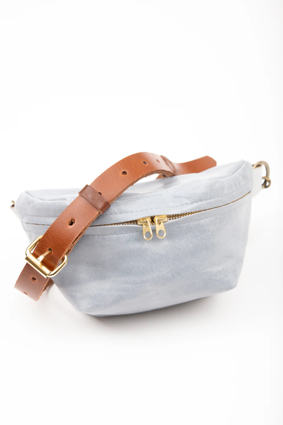 *Veinage - Leather fanny pack Musa - Frock Toronto