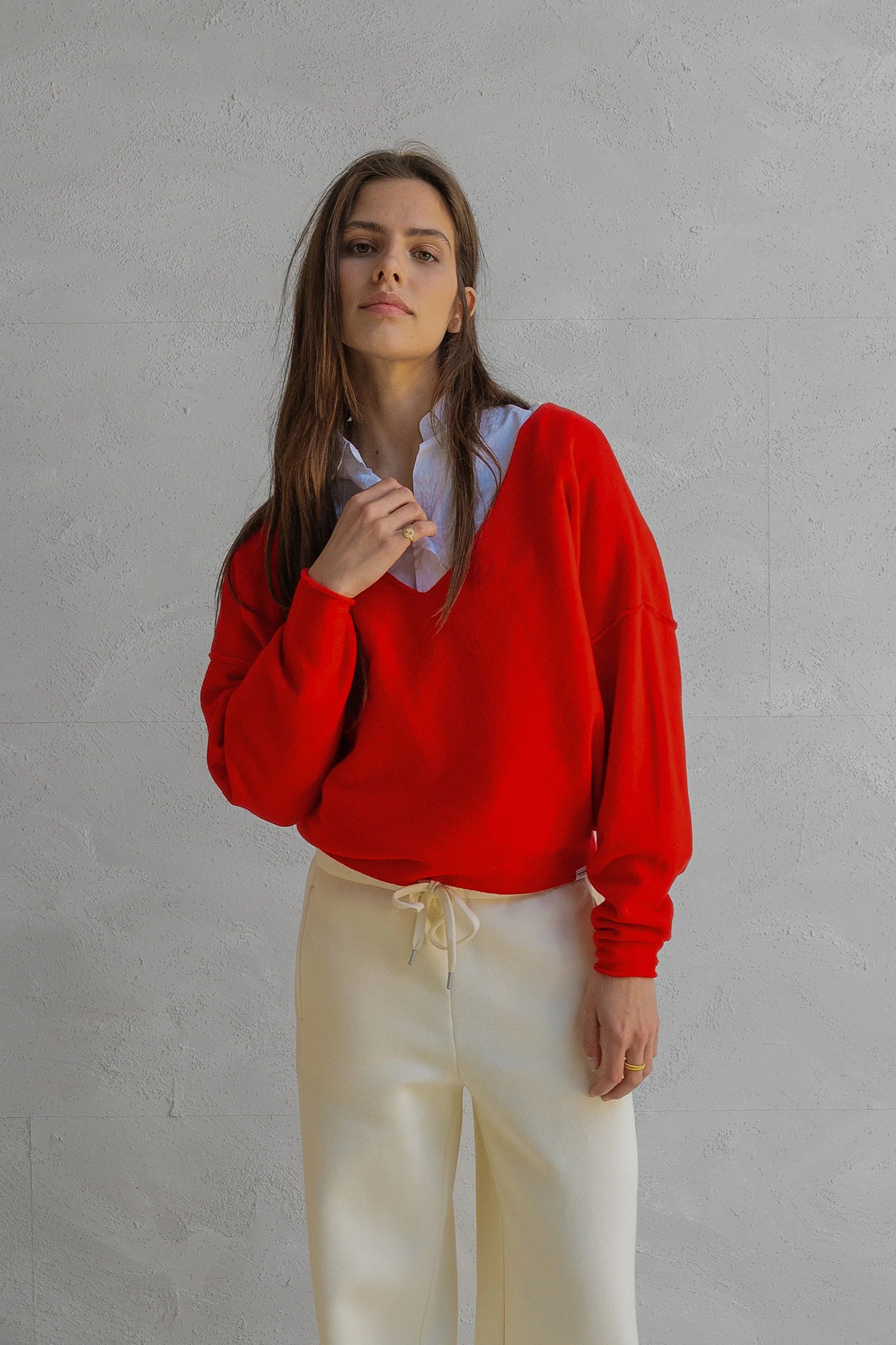 Cropped V-Neck Jumper