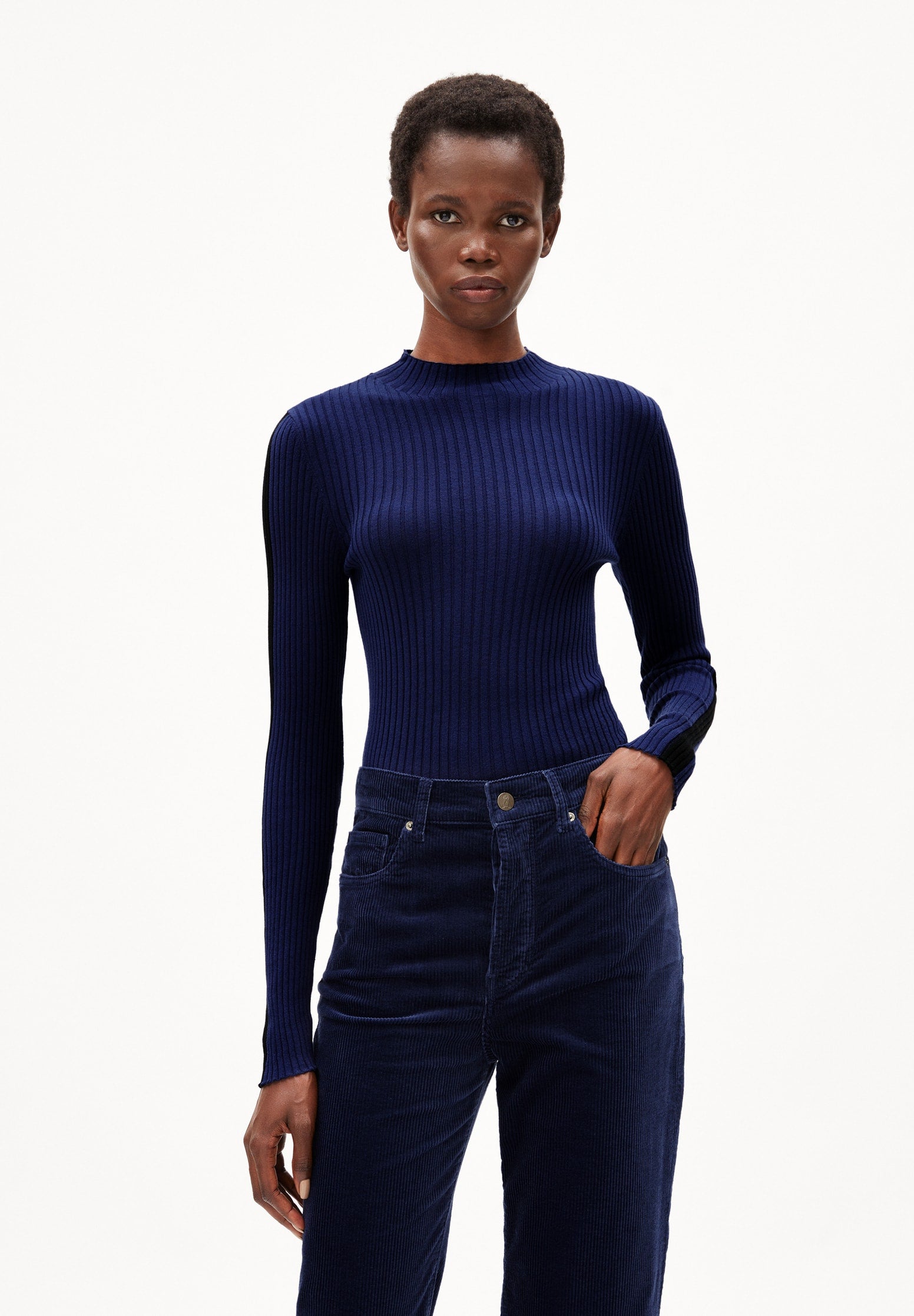 Alaania Knit Pullover