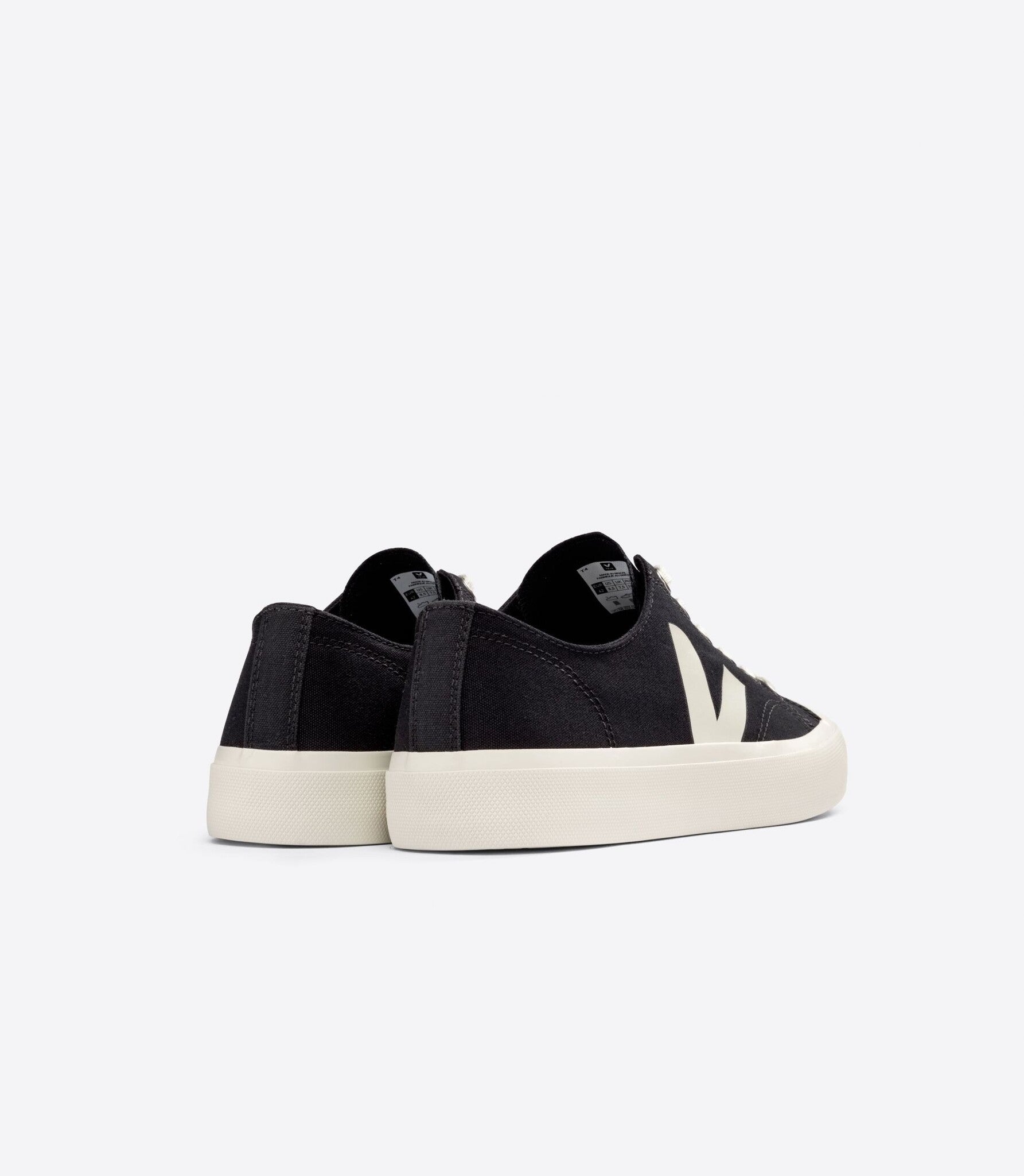 Wata II Low Canvas Shoe