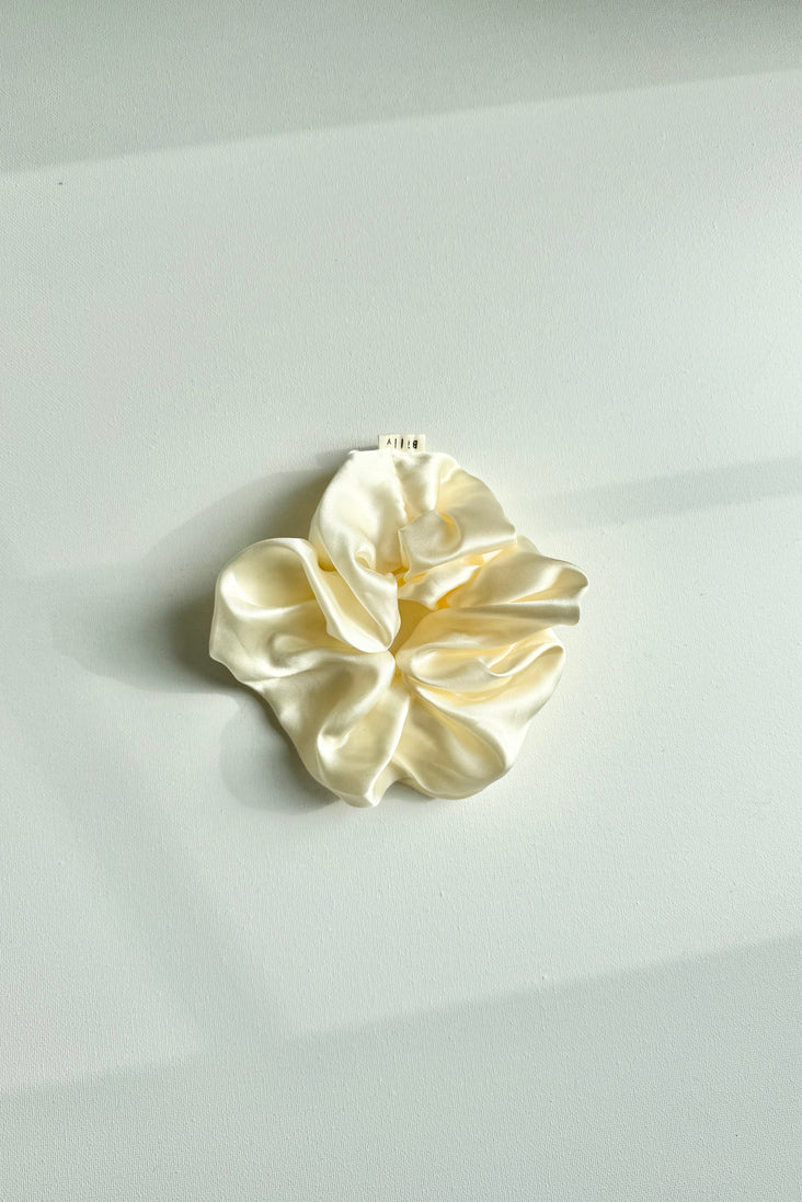 *Billy Bamboo - Silk Scrunchie